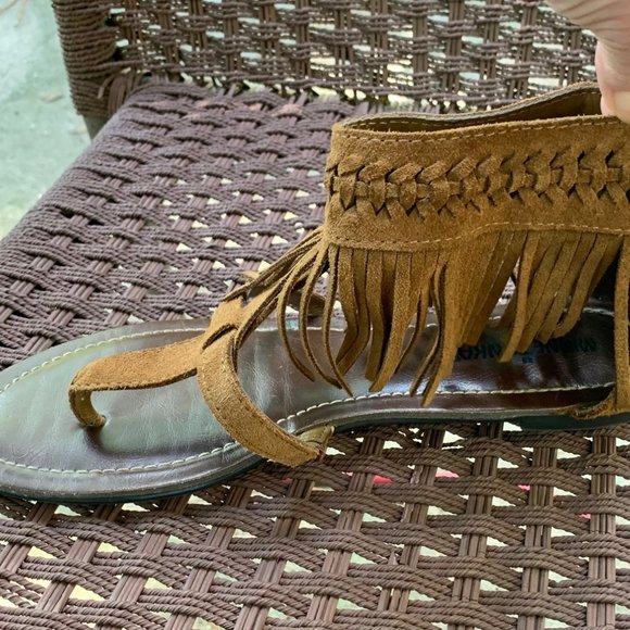 Minnetonka Boho Style Brown Suede Fringe Tassel Sandals Size 9 - Picture 7 of 11